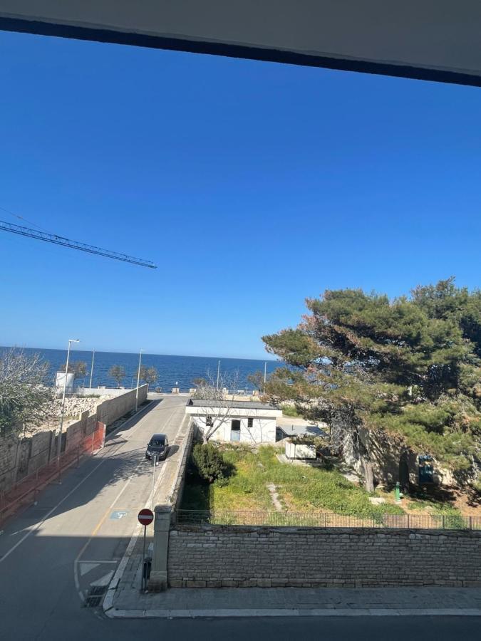 La Finestra Sul Mare Apartment Giovinazzo Luaran gambar